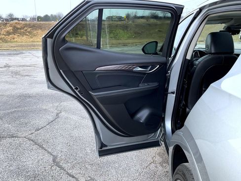 Certified 2023 Buick Envision Avenir image 20