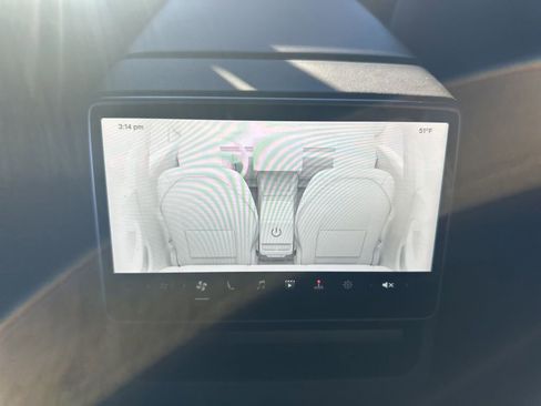 Used 2025 Tesla Model 3 Long Range image 13