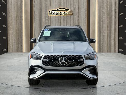 Used 2025 Mercedes-Benz GLE 450e 4MATIC w/ AMG Line Exterior image 2