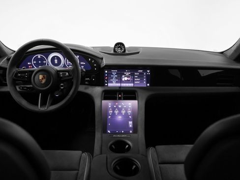 Certified 2025 Porsche Taycan GTS AWD/4WD image 39