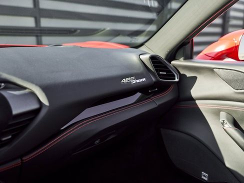 Used 2019 Ferrari 488 Spider Base image 68