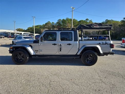 Used 2021 Jeep Gladiator Sport image 7