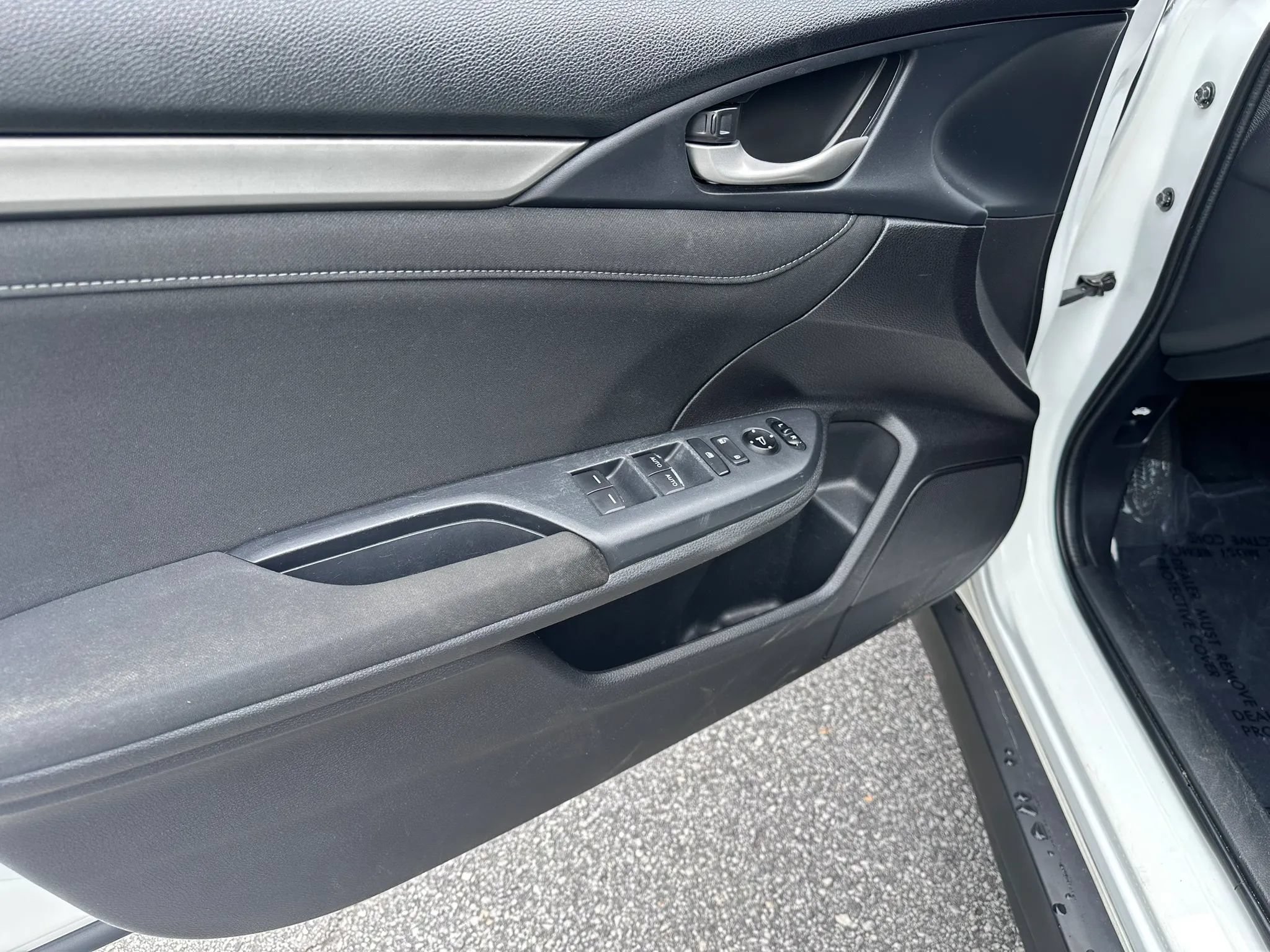 Used 2019 Honda Civic EX image 12