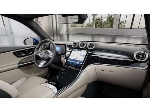 Used 2026 Mercedes-Benz GLC 300 4MATIC image 6