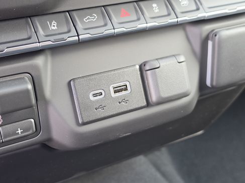 New 2026 Chevrolet Silverado 2500 Custom w/ Custom Convenience Package AWD/4WD image 29