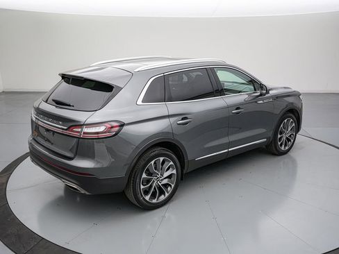 Used 2023 Lincoln Nautilus Reserve AWD/4WD image 4