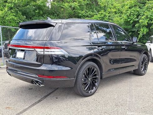 Certified 2024 Lincoln Aviator Reserve w/ Equipment Group 201A AWD/4WD image 6