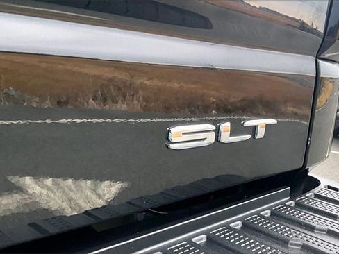 Used 2020 GMC Sierra 1500 SLT w/ SLT Premium Plus Package image 31