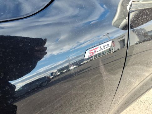 Used 2024 Ford Escape ST-Line image 7