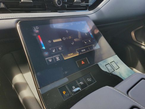 Certified 2026 INFINITI QX80 4WD w/ Sport Exterior Package image 13