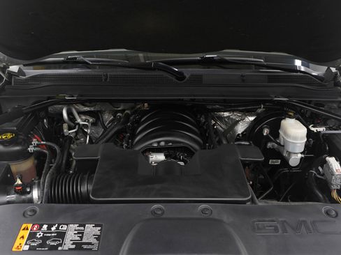 Used 2018 GMC Yukon XL Denali w/ Open Road Package image 34