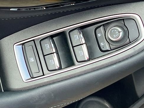 Used 2025 Subaru Outback Limited XT AWD/4WD image 18