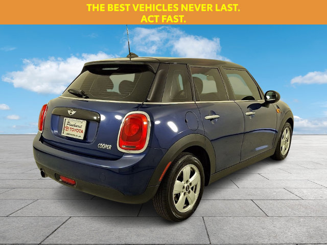 Used 2016 MINI Cooper 4-Door Hardtop FWD image 8