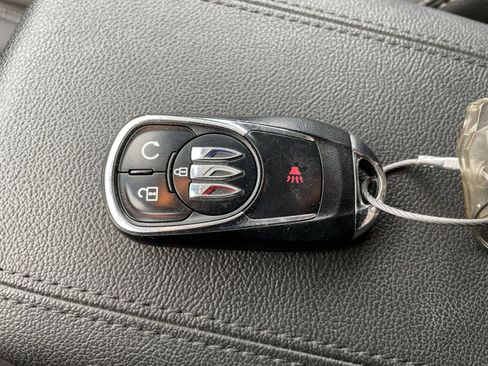 Used 2025 Buick Encore GX Preferred image 21