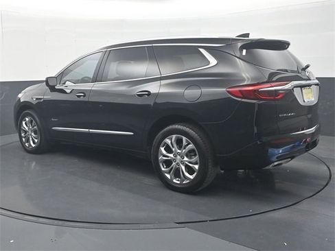 Used 2021 Buick Enclave Avenir w/ Avenir Technology Package image 5