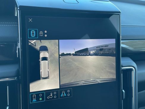 Used 2026 GMC Yukon XL Elevation image 14