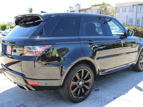 Used 2020 Land Rover Range Rover Sport HST image 5