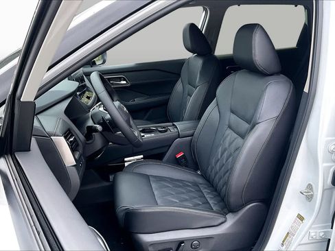 New 2026 Nissan Rogue Platinum w/ Platinum Premium Package AWD/4WD image 15