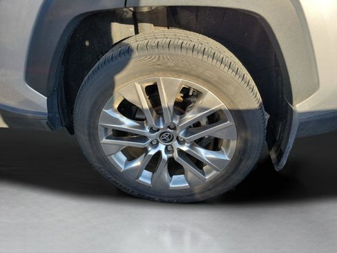 Used 2021 Toyota RAV4 Limited FWD image 24