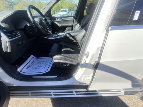 Used 2023 BMW X5 sDrive40i w/ Premium Package image 12