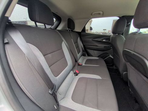 Used 2025 Chevrolet TrailBlazer LT FWD image 27