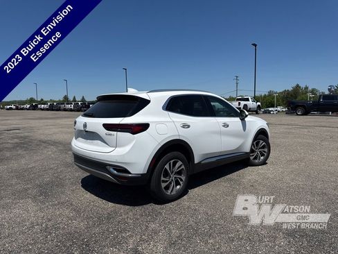 Used 2023 Buick Envision Essence FWD image 4