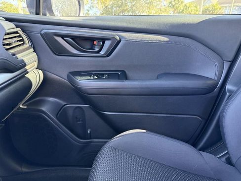 Used 2025 Subaru Forester Premium w/ Convenience Package #1 image 27