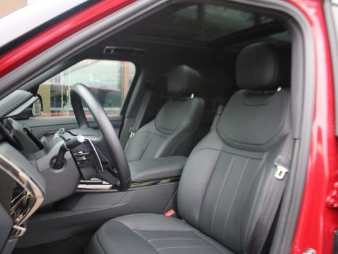 Used 2024 Land Rover Range Rover Sport Dynamic SE image 5