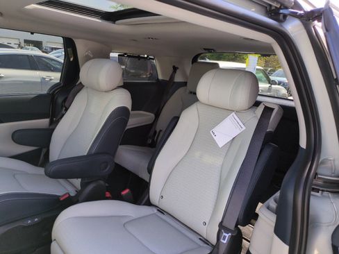 New 2026 Kia Carnival SX Prestige image 35
