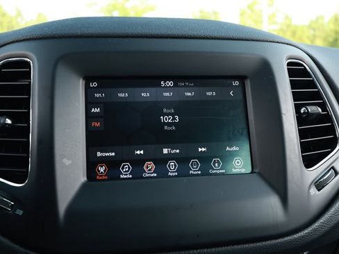 Used 2021 Jeep Compass Sport FWD image 15
