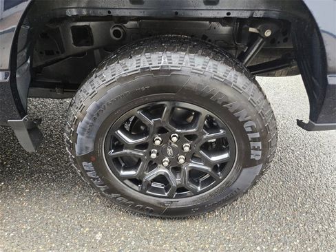 Used 2025 Ford F150 XLT w/ Equipment Group 302A MID image 9