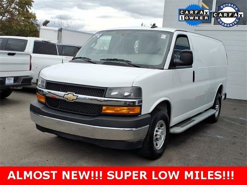 Used 2023 Chevrolet Express 2500 w/ Driver Convenience Package image 3