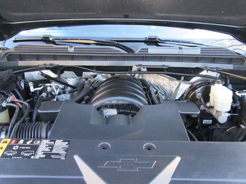 Used 2017 Chevrolet Silverado 1500 LT w/ All Star Edition image 15