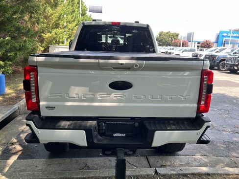 Used 2023 Ford F250 Lariat w/ Sport Appearance Package image 9