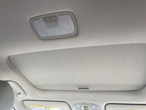 Used 2022 Hyundai Kona Limited image 13