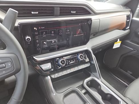 New 2026 GMC Sierra 3500 Denali w/ Denali Reserve Package AWD/4WD image 41