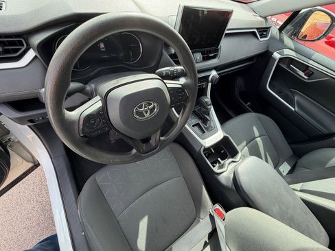 Used 2023 Toyota RAV4 XLE image 7