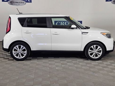 Used 2016 Kia Soul + FWD image 27