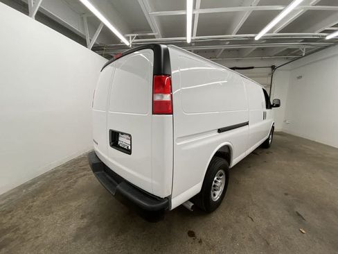 Used 2025 Chevrolet Express 2500 Extended w/ Driver Convenience Package RWD image 6