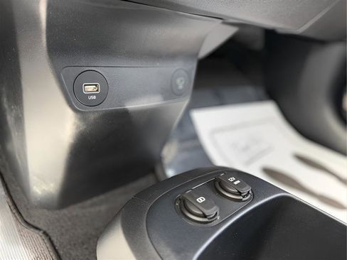 Used 2022 Kia EV6 Wind RWD image 50
