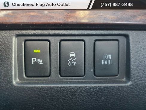 Used 2015 Toyota Tundra Limited w/ Limited Premium Package image 16