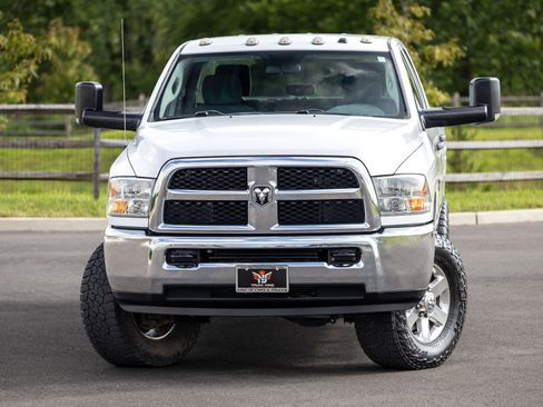 Used 2015 RAM 2500 Tradesman w/ Chrome Appearance Group AWD/4WD image 2