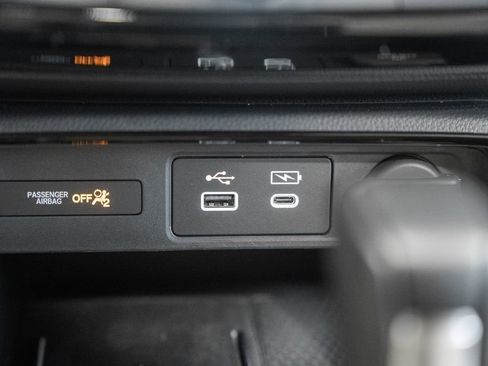 Used 2025 Honda CR-V EX-L image 23