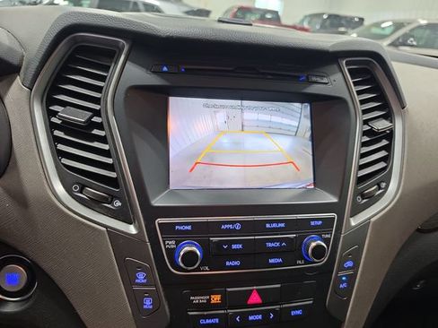 Used 2018 Hyundai Santa Fe Sport w/ 2.4L Value Package 02 FWD image 9