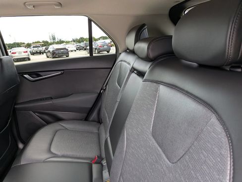Certified 2023 Kia Niro Wave FWD image 19