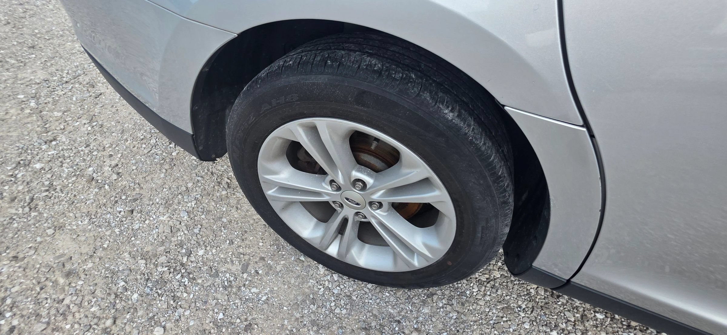 Used 2017 Ford Taurus SEL w/ Equipment Group 201A AWD/4WD image 23