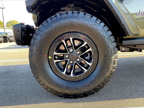 New 2026 Jeep Wrangler Unlimited Rubicon image 12