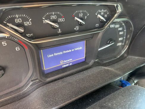 Used 2021 GMC Sierra 1500 AT4 AWD/4WD image 9
