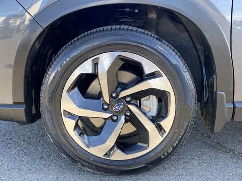 Used 2023 Subaru Forester Touring image 10