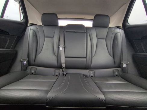 Certified 2023 Buick Envision Essence image 5